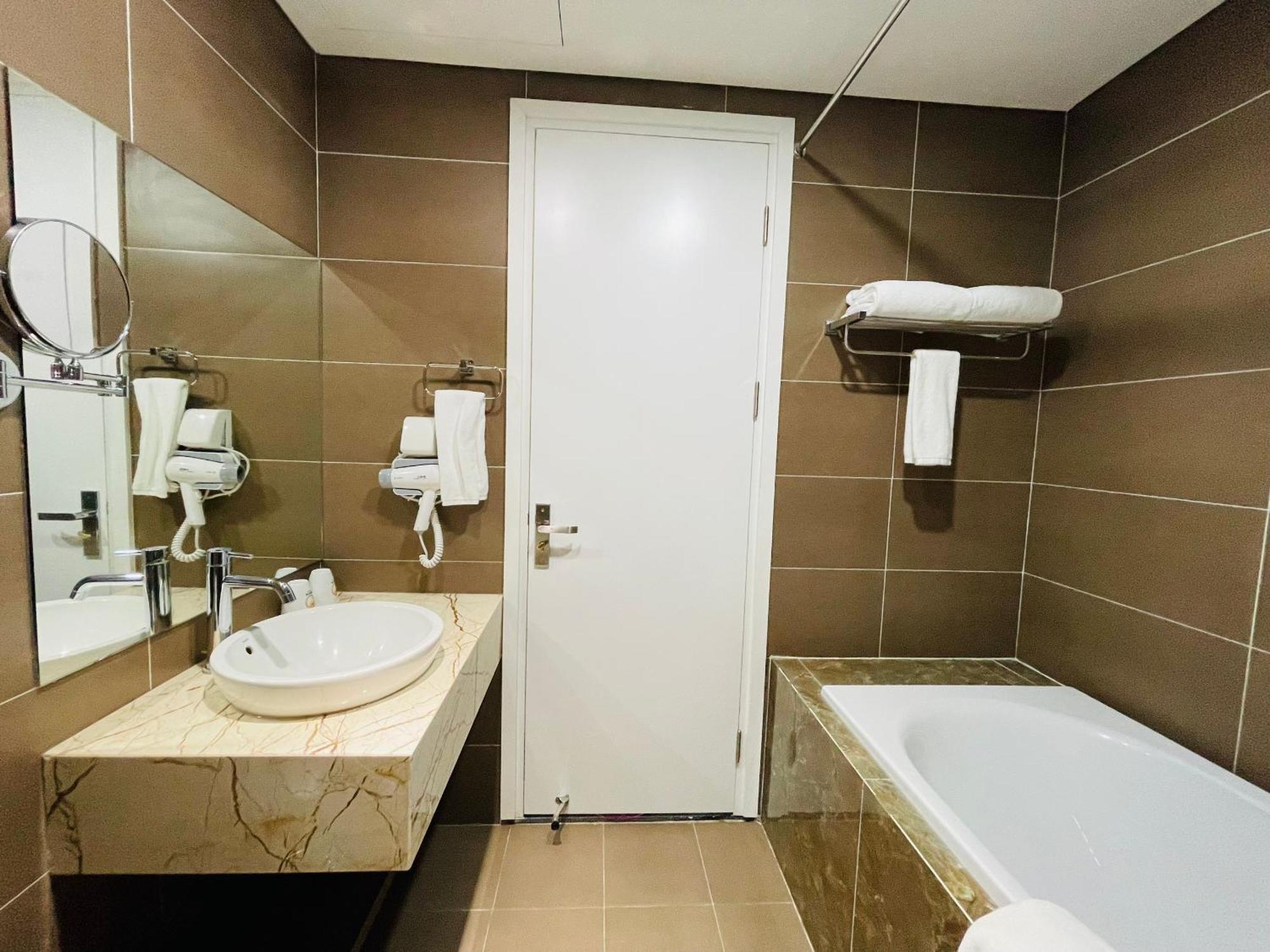 Nesta Grand Hao Nam Apartment Hanoi Luaran gambar