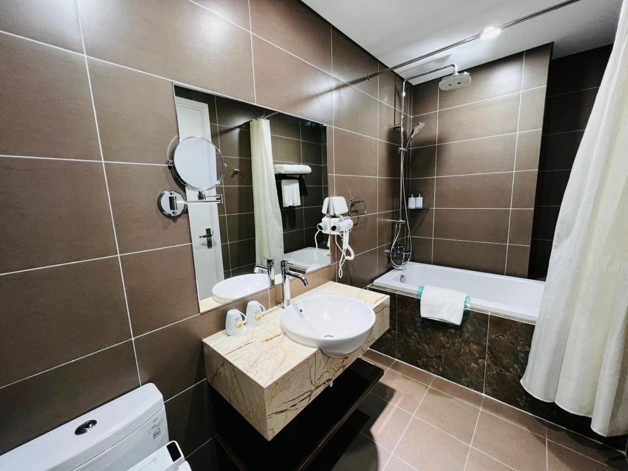 Nesta Grand Hao Nam Apartment Hanoi Luaran gambar